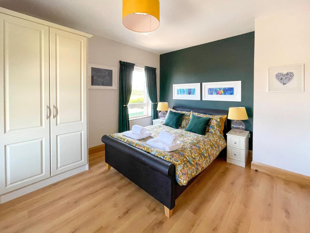Mount Edwards Hill Guest Accommodation Cushendall Exterior foto